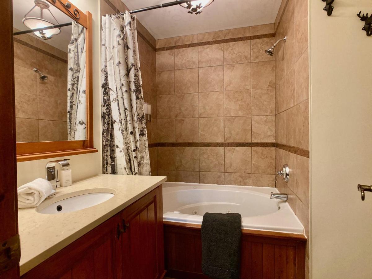 Le Plateau By Tremblant Vacations Apartment Mont-Tremblant Bagian luar foto